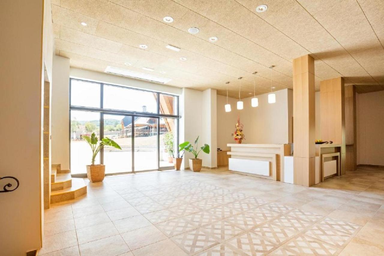 Hotel Etno Naselje Vrdnicka Kula à Vrdnik Extérieur photo