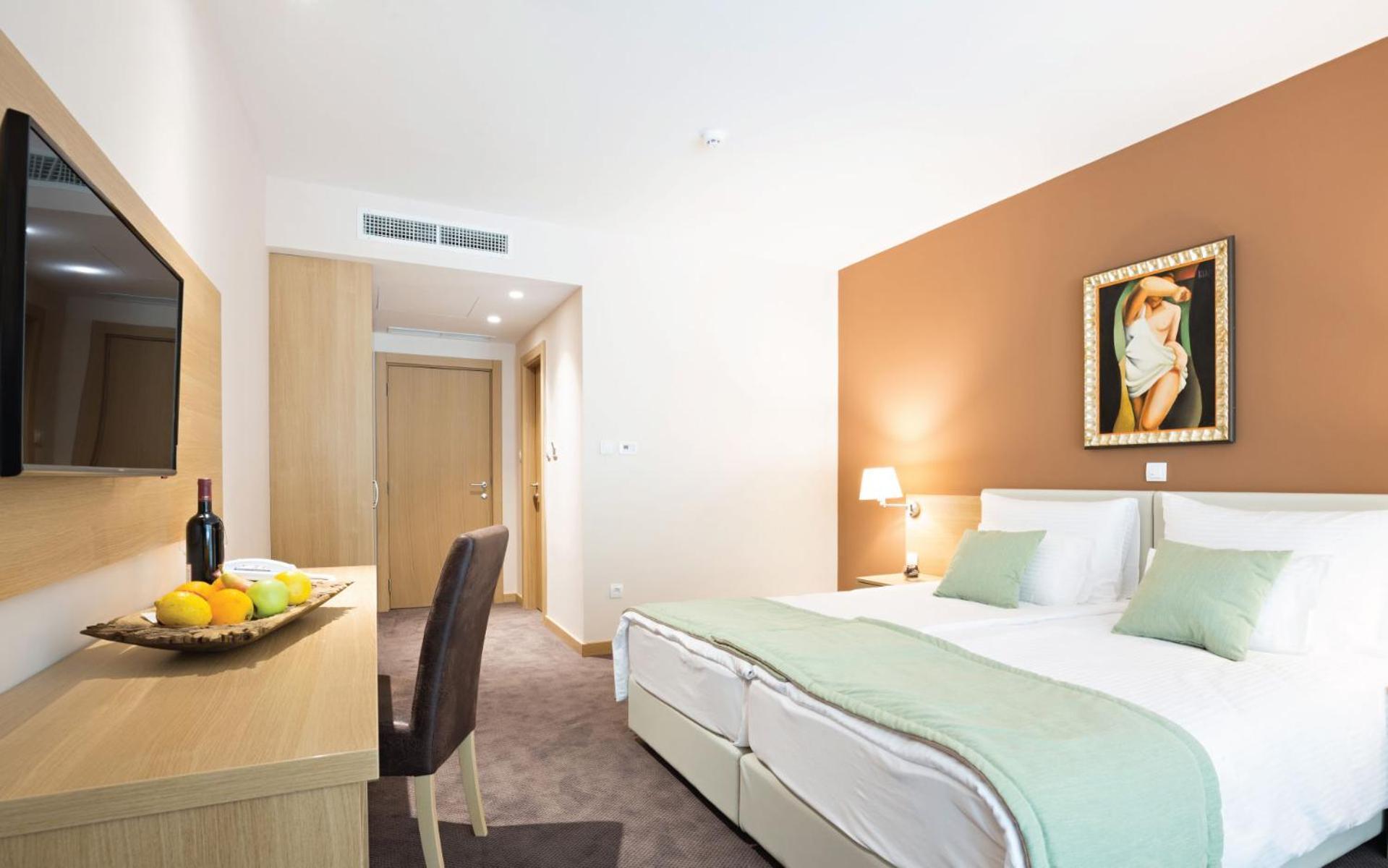 Hotel Etno Naselje Vrdnicka Kula à Vrdnik Extérieur photo